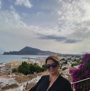 Meet your Posher, Maria elena